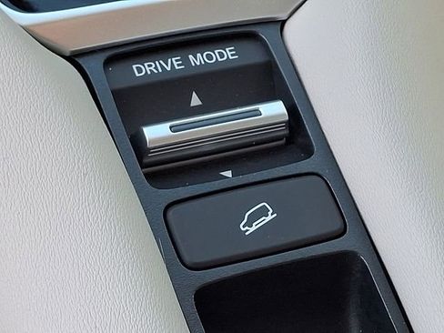 Used 2023 Honda HR-V EX-L image 25