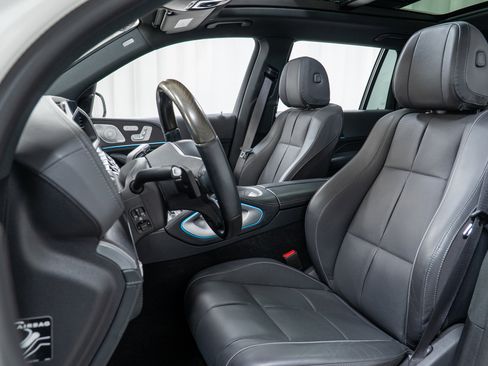 Used 2020 Mercedes-Benz GLS 450 4MATIC image 13