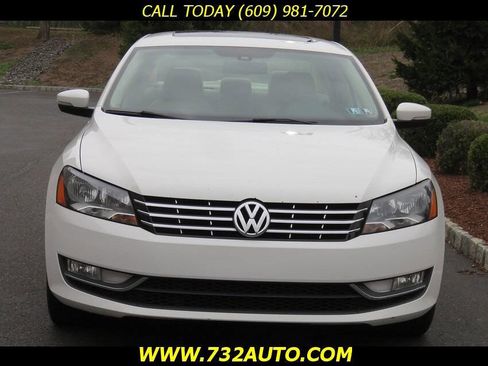 Used 2014 Volkswagen Passat 1.8T SEL Premium image 30