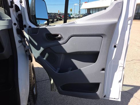 Used 2015 Ford Transit 150 130 Low Roof RWD image 24