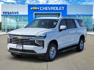 New 2026 Chevrolet Suburban LT w/ Comfort Package RWD video 2