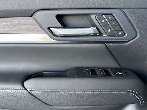 New 2026 GMC Terrain Denali w/ LPO, Floor Liner Package image 11