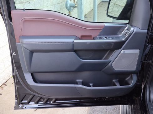 Used 2023 Ford F150 4x4 SuperCrew image 22