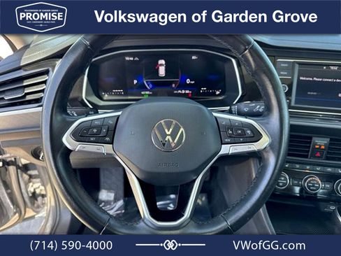Used 2024 Volkswagen Jetta SE FWD image 19