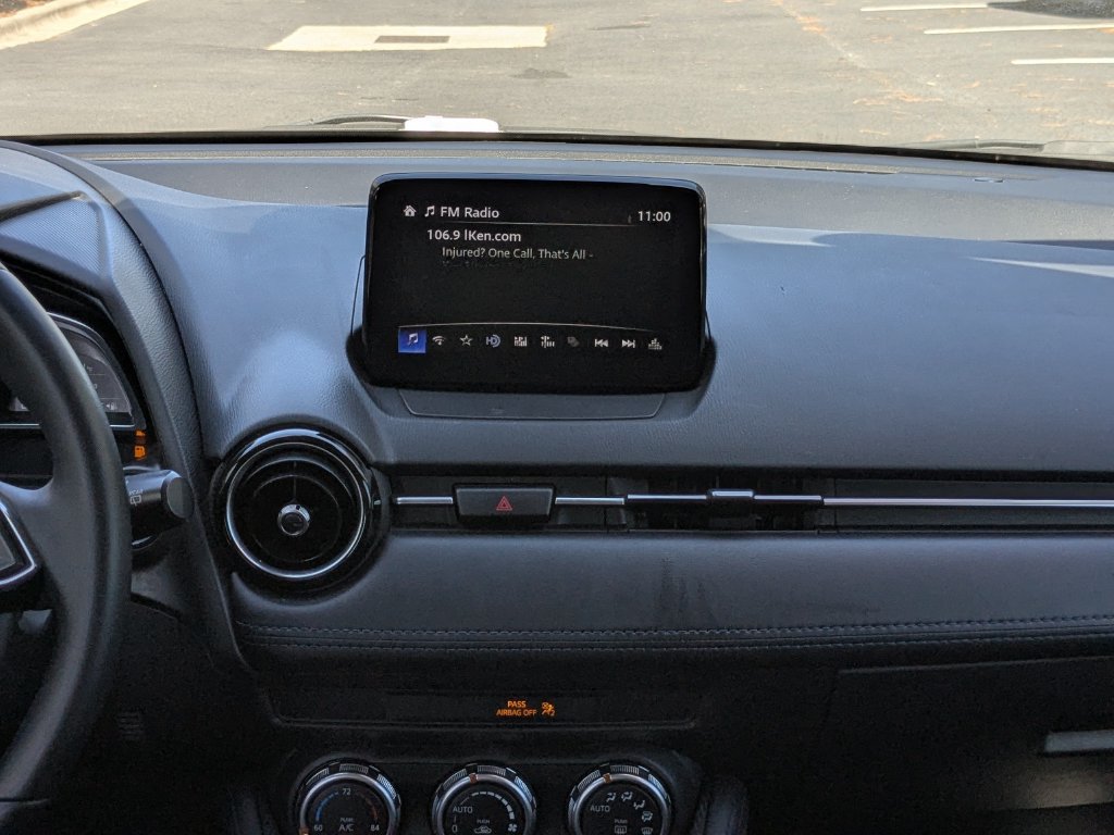 Used 2020 Toyota Yaris XLE FWD image 18