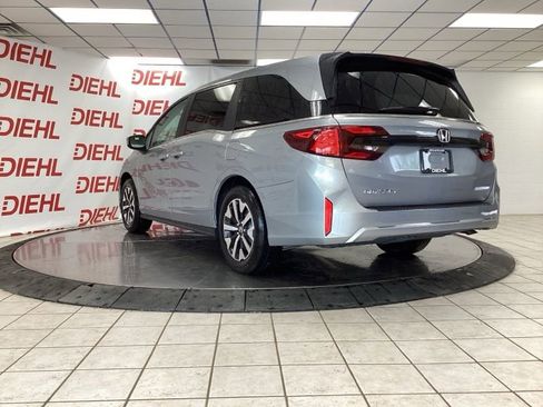 New 2026 Honda Odyssey EX-L image 5