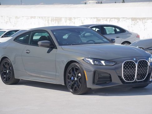 Used 2026 BMW 430i Coupe w/ M Sport Package RWD image 3