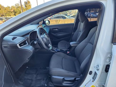 Used 2020 Toyota Corolla SE w/ Carpet Mat Package FWD image 9