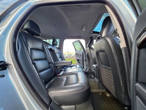 Used 2013 Volvo XC70 3.2 Platinum image 14