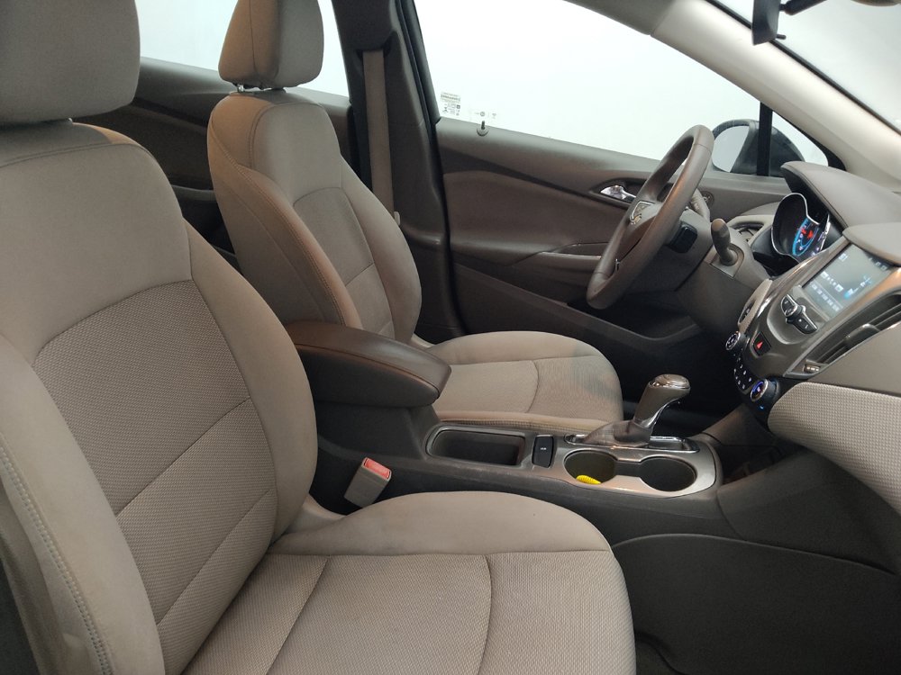 Used 2017 Chevrolet Cruze LT w/ Convenience Package FWD image 21