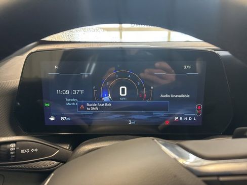 New 2025 Chevrolet Equinox LT image 5