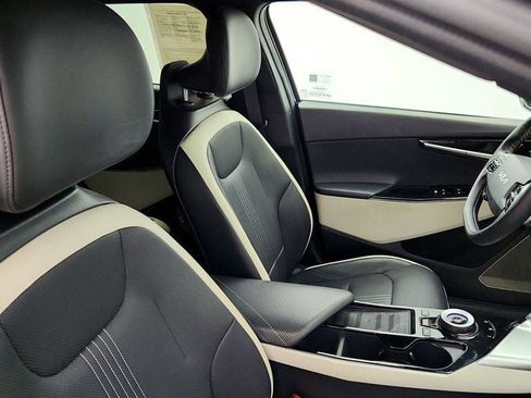 Used 2023 Kia EV6 GT-Line image 21