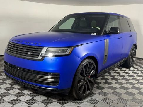 New 2025 Land Rover Range Rover SV image 3