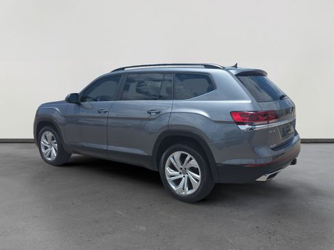 Used 2023 Volkswagen Atlas SE AWD/4WD image 3