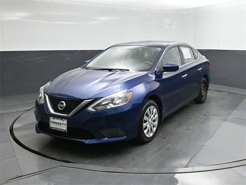 Used 2017 Nissan Sentra SV image 30