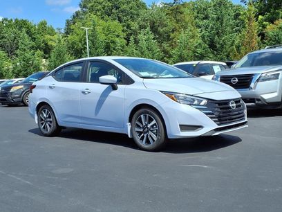 New 2025 Nissan Versa SV w/ Trunk Package