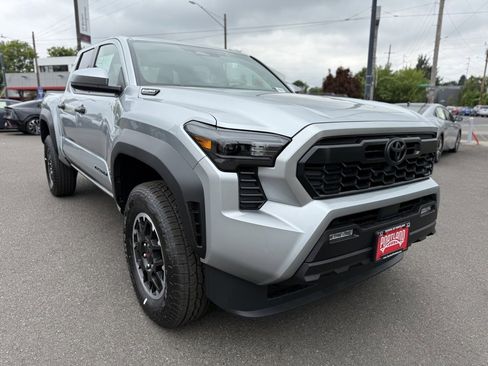 New 2025 Toyota Tacoma TRD Off-Road image 2