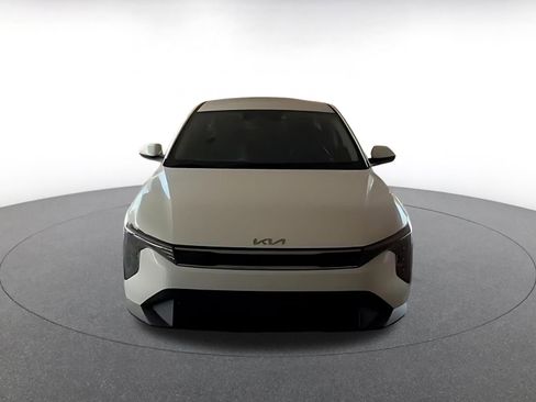Used 2025 Kia K4 FWD image 11