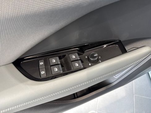 New 2026 Audi Q3 quattro 2.0T AWD/4WD image 37