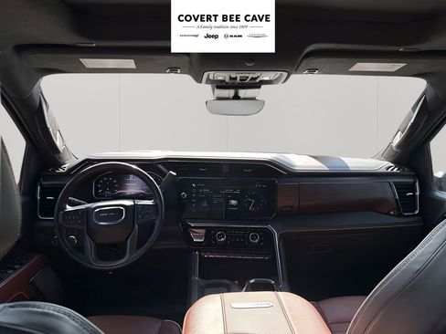 Used 2024 GMC Sierra 3500 Denali Ultimate image 23