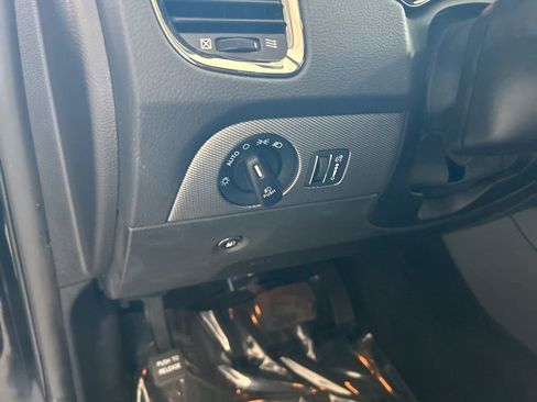 Used 2018 Dodge Durango R/T w/ Blacktop Package image 47