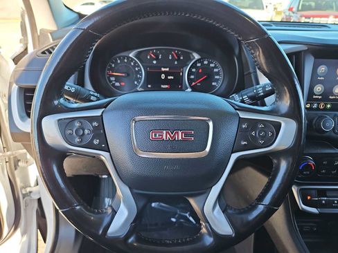 Used 2022 GMC Terrain SLT image 23