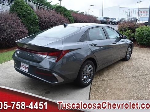 Used 2024 Hyundai Elantra SEL FWD image 10