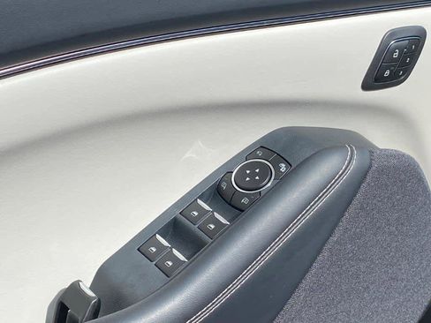 Used 2021 Ford Mustang Mach-E Premium image 22