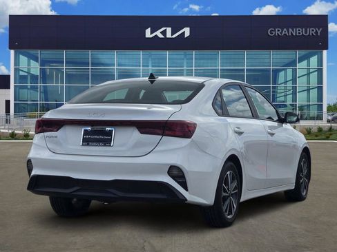 Used 2023 Kia Forte LXS image 5