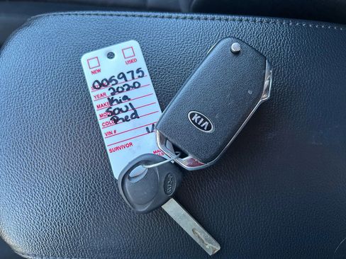 Used 2020 Kia Soul LX image 34