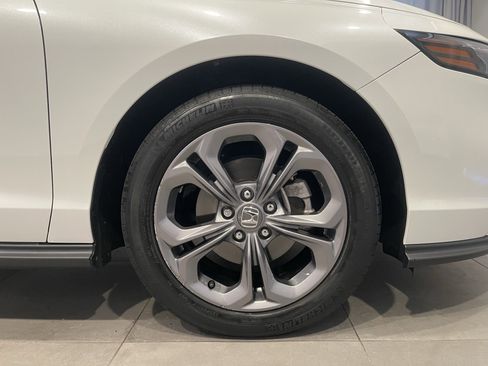 Used 2023 Honda Accord EX image 10