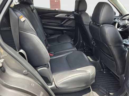 Used 2018 MAZDA CX-9 Touring w/ Touring Premium Package FWD image 21