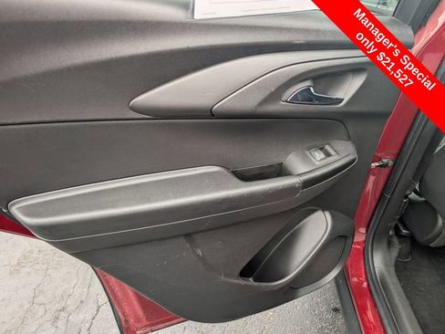 Used 2023 Chevrolet TrailBlazer RS w/ Convenience Package image 10