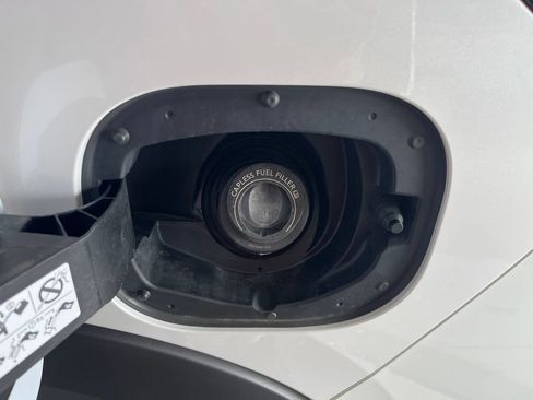 Used 2026 Nissan Pathfinder SL AWD/4WD image 42