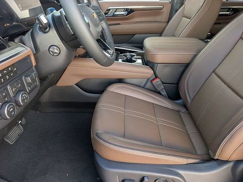 New 2026 Chevrolet Tahoe High Country AWD/4WD image 17