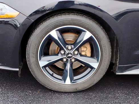 Used 2019 Ford Mustang Coupe image 9