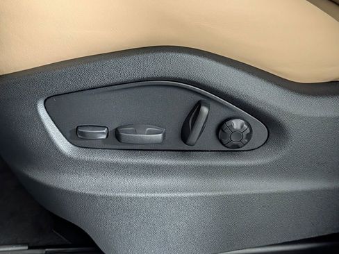 New 2026 Porsche Cayenne Coupe AWD/4WD image 28