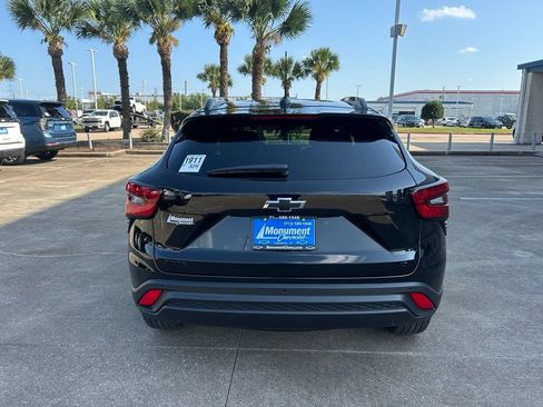 New 2026 Chevrolet Trax LT w/ Driver Confidence Package FWD image 6