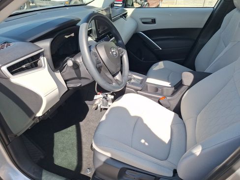 Used 2026 Toyota Corolla Cross L FWD image 14