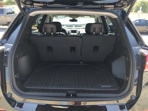 Used 2020 Chevrolet Equinox LT w/ Midnight Edition FWD image 11