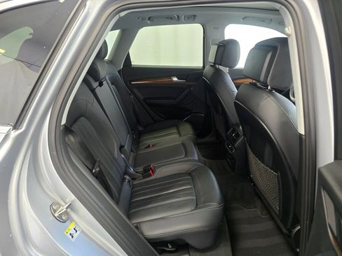 Used 2023 Audi Q5 2.0T Premium w/ Convenience Package image 25