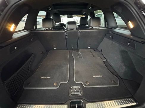 Used 2022 Mercedes-Benz GLC 300 image 9