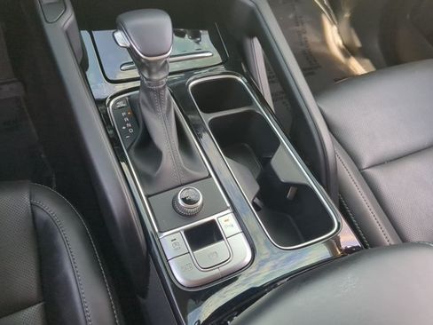Used 2025 Kia Telluride S FWD image 12