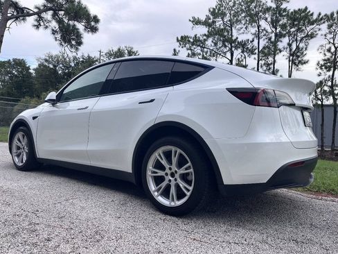 Used 2023 Tesla Model Y Long Range AWD/4WD image 6