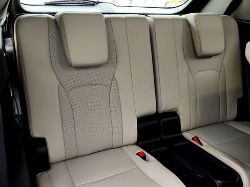 Used 2022 Lexus RX 350L Premium w/ Premium Package AWD/4WD image 22