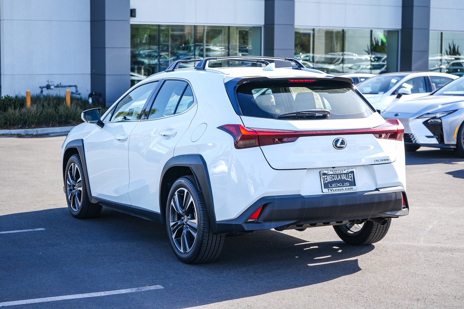 Certified 2026 Lexus UX 300h FWD image 9