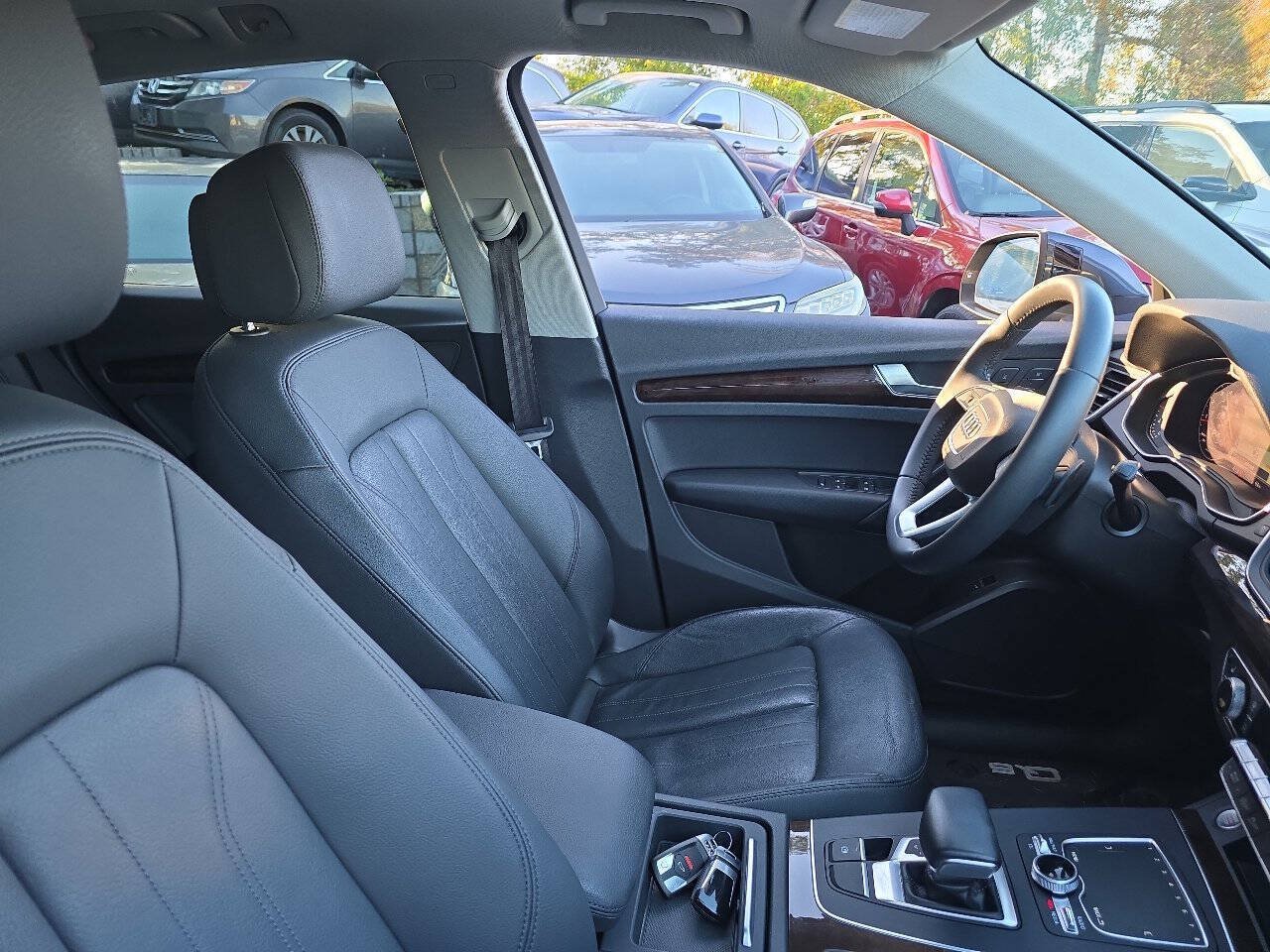 Used 2018 Audi Q5 2.0T Premium Plus w/ Premium Plus Package AWD/4WD image 32