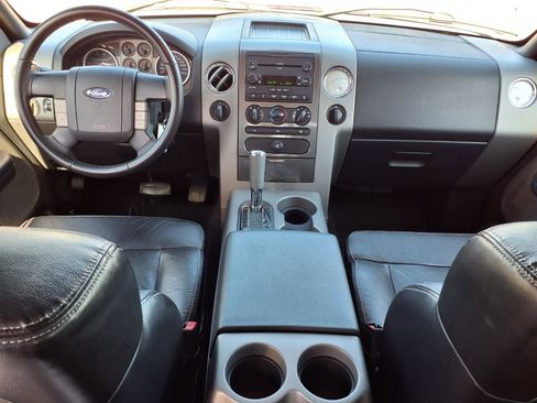 Used 2005 Ford F150 XLT image 7