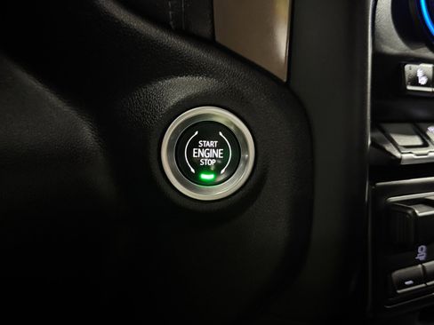 Used 2022 Chevrolet Silverado 3500 High Country image 33