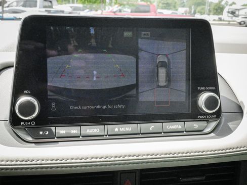 Used 2026 Nissan Rogue Dark Armor FWD image 24